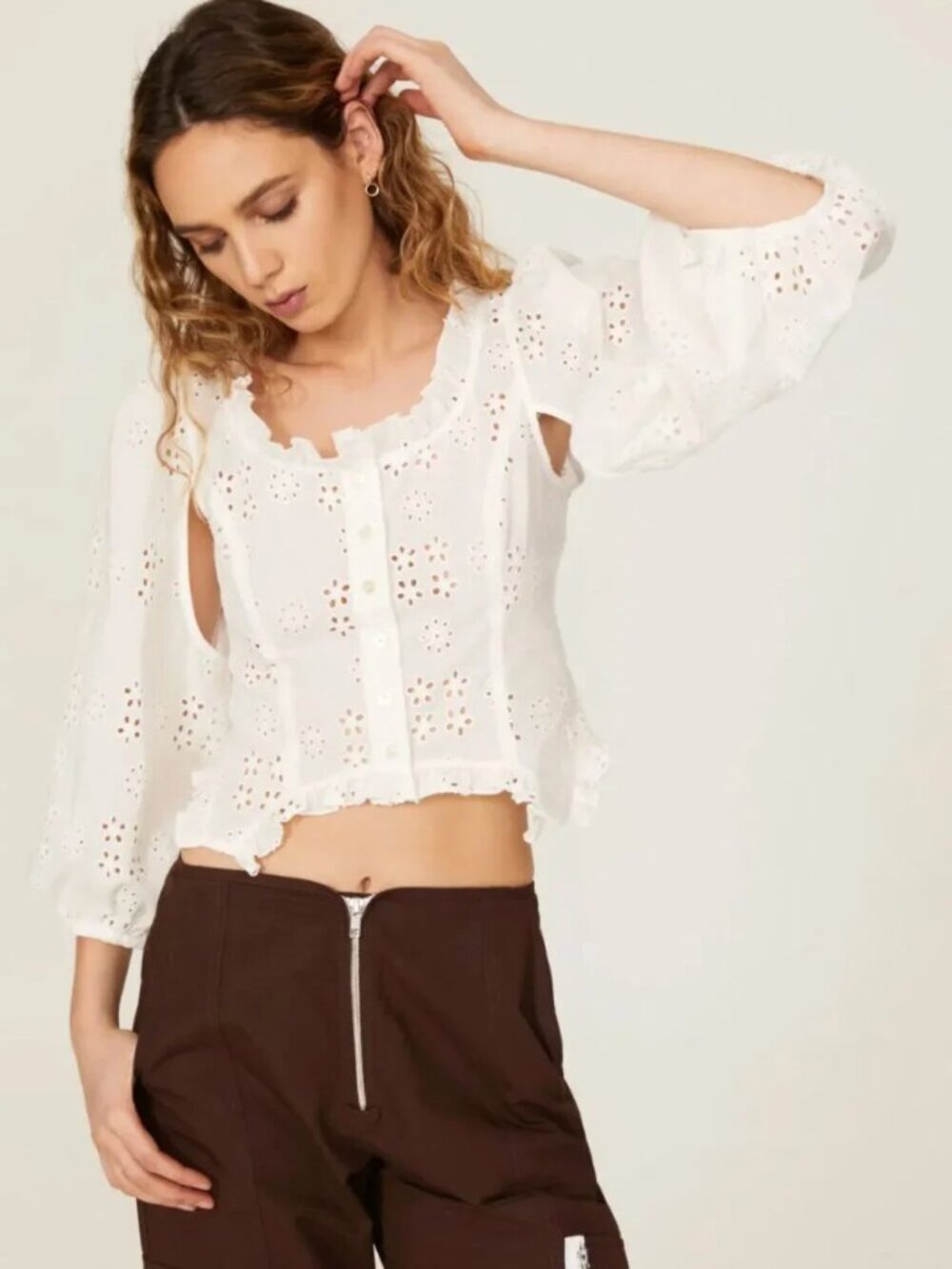SANDY LIANG Palisades Top Dainty White Eyelet Blouse Button Front Crop Sz 6